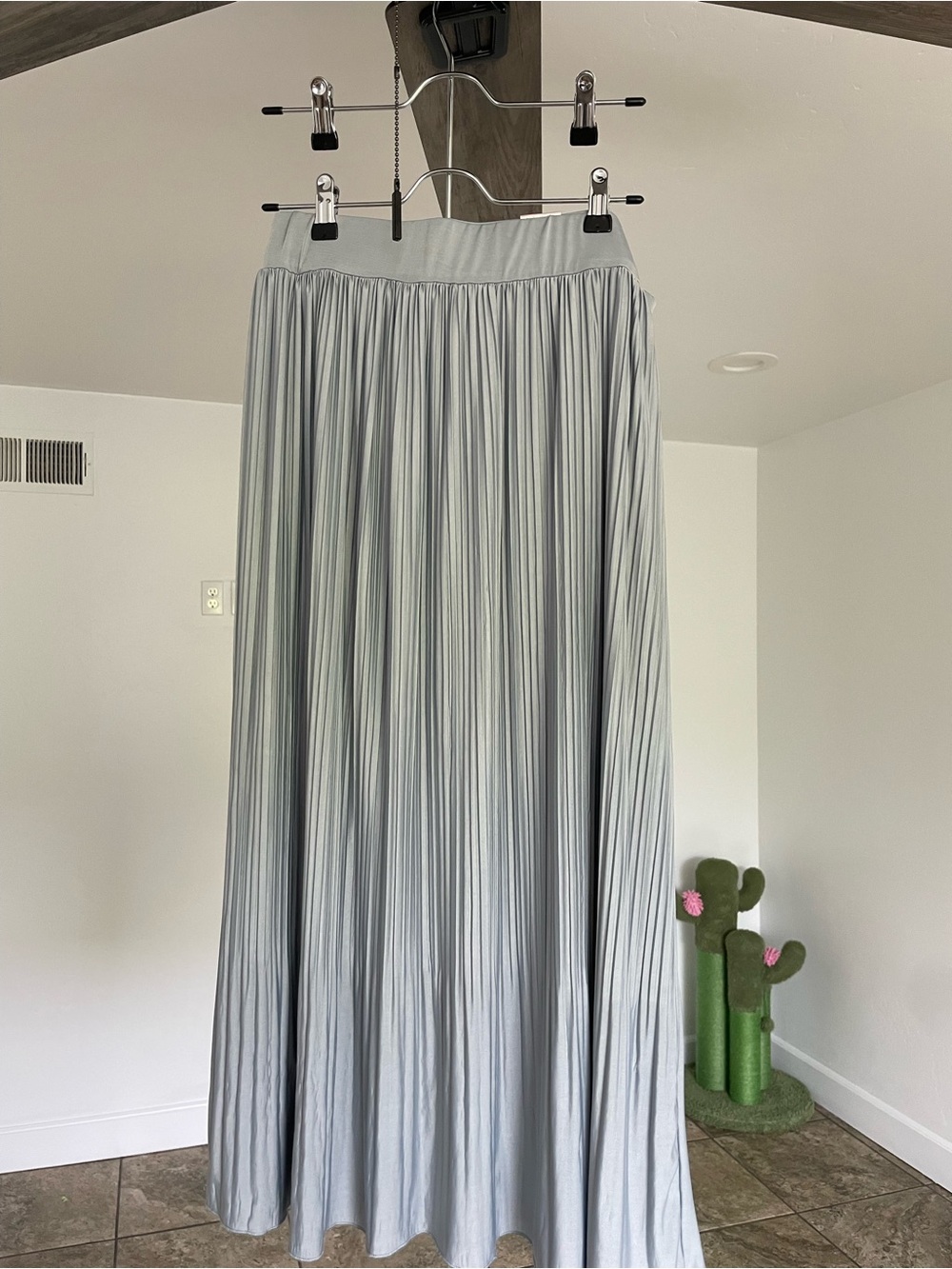 Metro Wear Silver-Gray Pleated Maxi Skirt